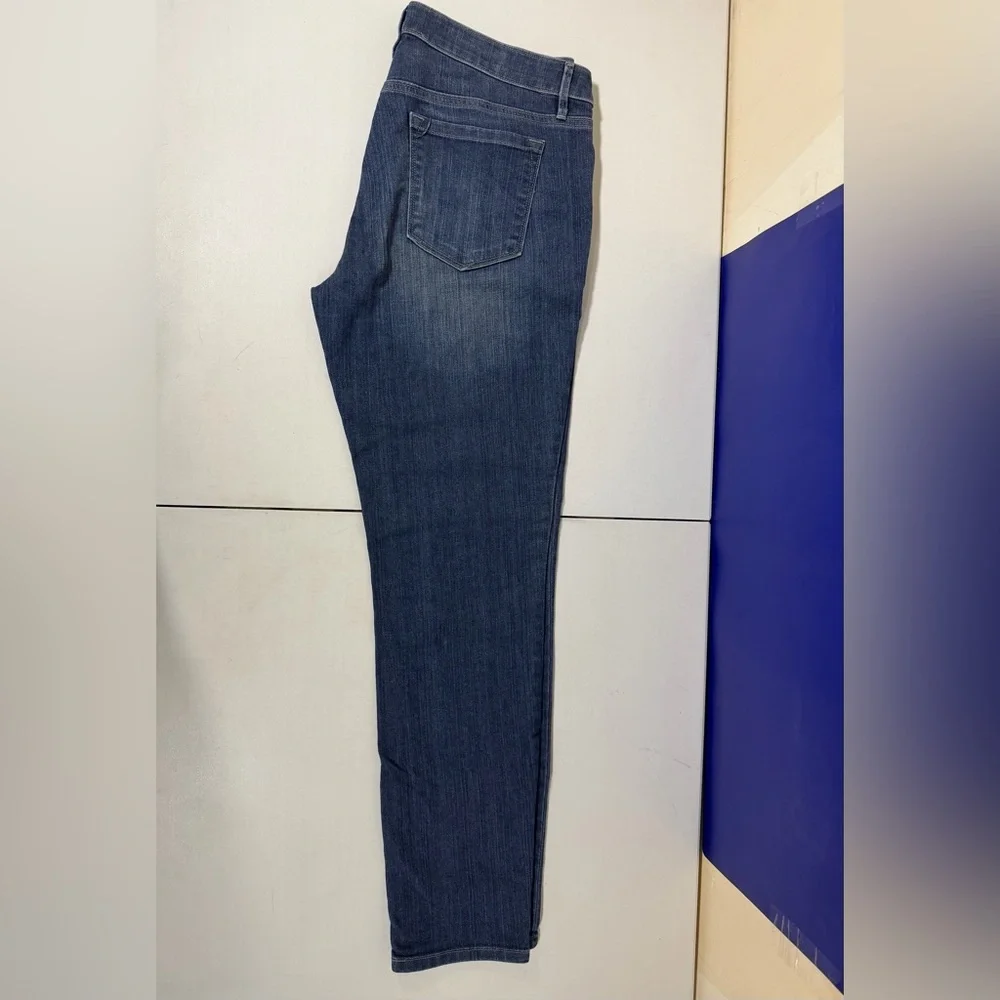 ann taylor loft Curvy Skinny Jeans 10 Stretch
Size: 10 curvy skinny - Picture 2 of 14